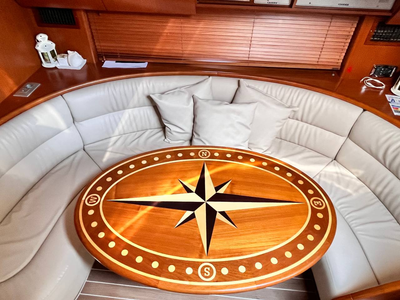 tappezzeria-interna-barca